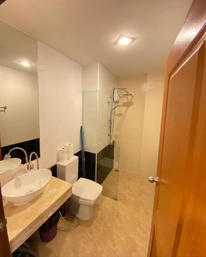 Trio Gems Condo Pattaya, Thailand ジョムティエンビーチ エクステリア 写真